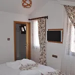 Mandalin 3*