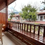 Mandalin Hotel 3*
