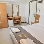 Hotel Mandalin