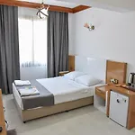 Mandalin Hotel 3*