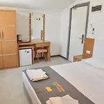 Hotel Mandalin 3*