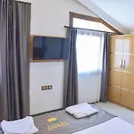 Mandalin Hotel