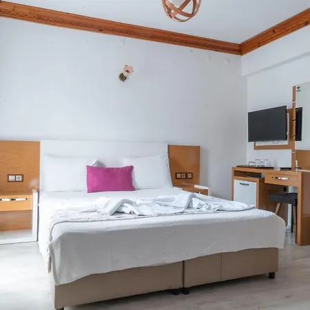 Hotell Mandalin 3*