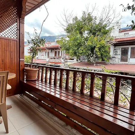 Mandalin Hotell 3*