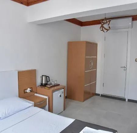 Mandalin Hotell 3*
